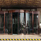 铜旋转门：龙珠温泉酒店